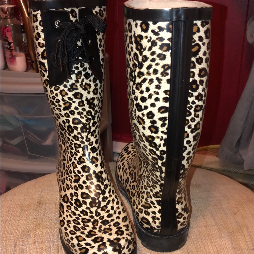 Cheetah rain boots